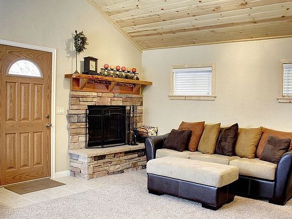 3rd image of 542 Meadow Ln
