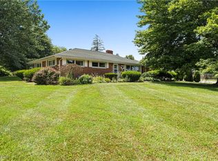 759 Valley View Dr, Brookfield, OH 44403