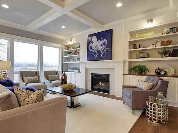 3rd image of 716 Woodland Hills Ct