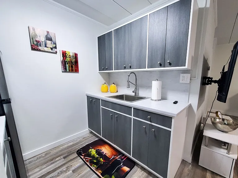 Smartland Shorewood Apartments — Photo 33