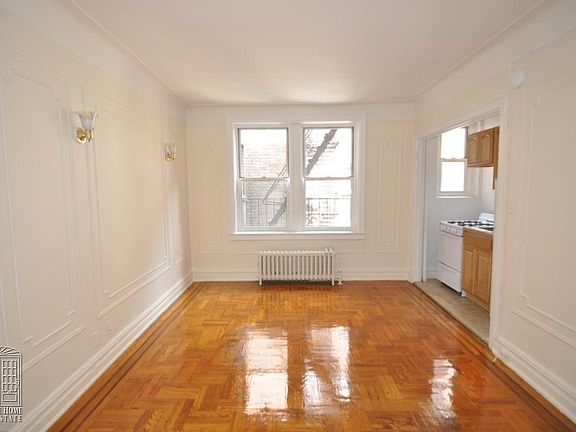4th image of 4129 46th St APT 4C