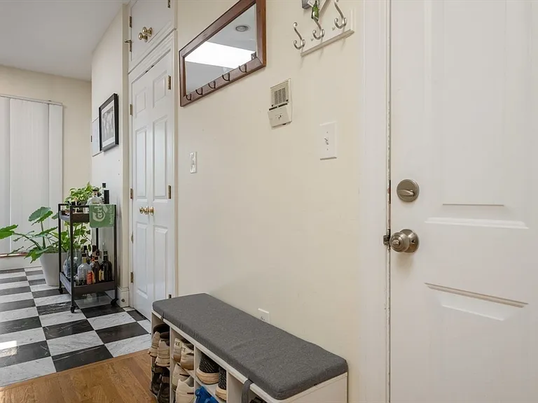 18-20 Marcella St #5 — Photo 15