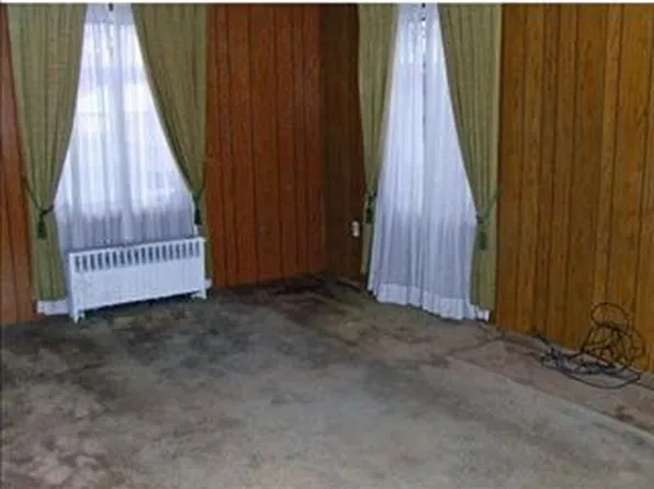 616 Grandview Ave, Clairton, PA 15025