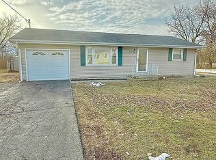 1000 Douglas St, Charleston, IL