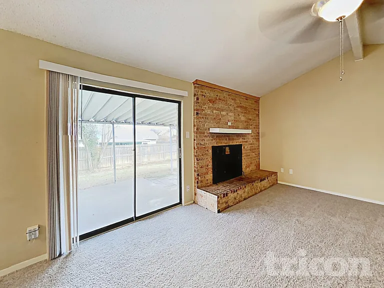 6321 Macarthur Dr — Photo 3