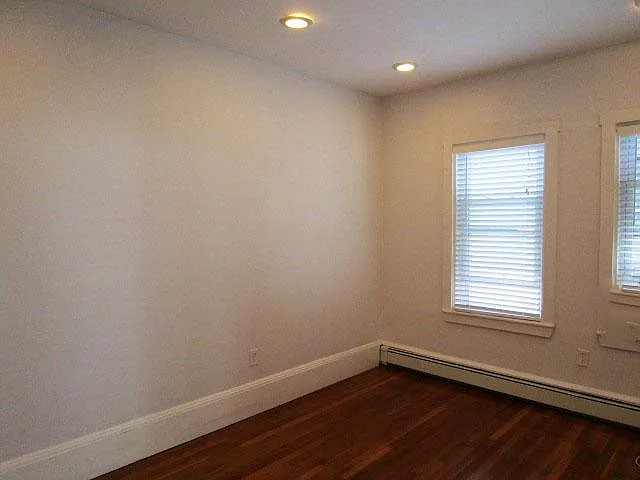 742 E 6th St #2 — Photo 12