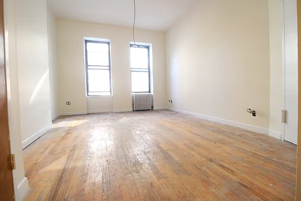 Rented by Luxor Homes & Investment Realty | media 19