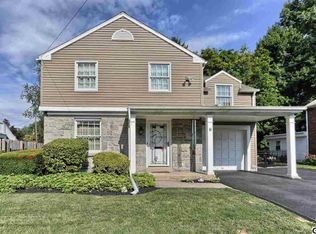 6 Country Club Pl E, Camp Hill, PA 17011