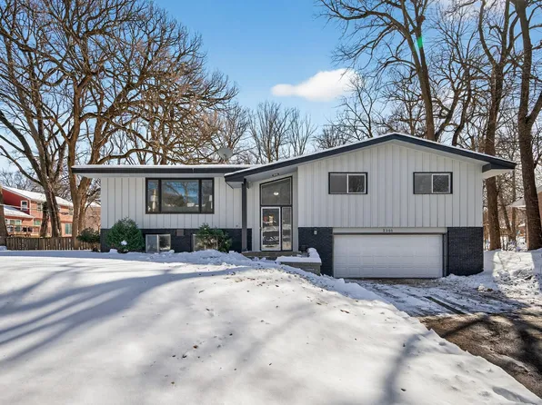 2301 Manor Dr, Burnsville, MN 55337