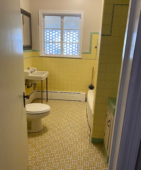 411 Durden St — Photo 8