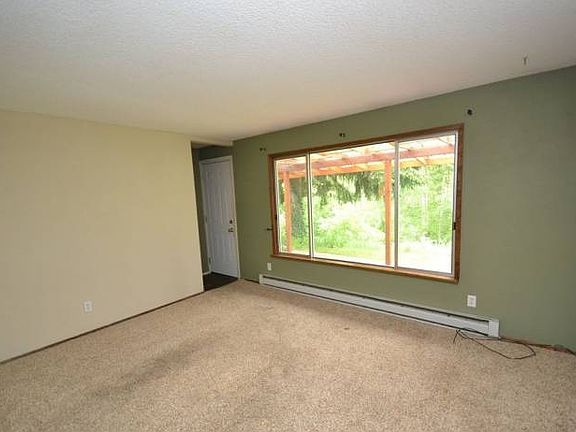 5th image of 6223 87th St NE