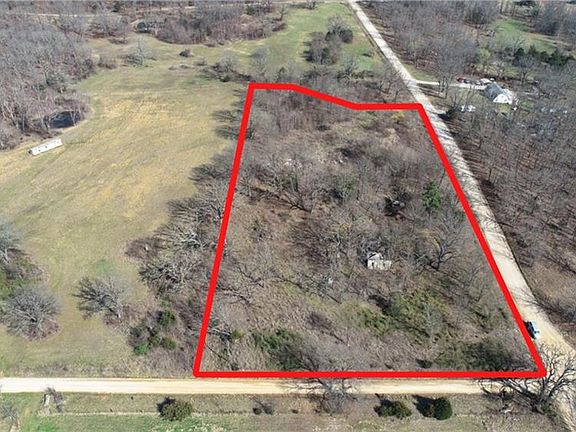 2nd image of 7550 E 50th Rd