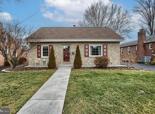 45 W I St, Carlisle, PA