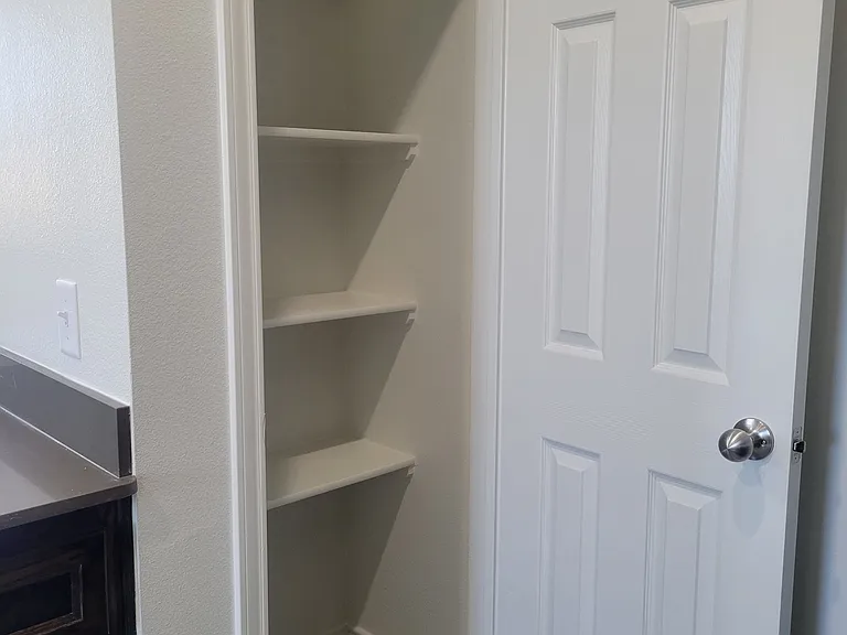 2329 Zanoletti Dr — Photo 20