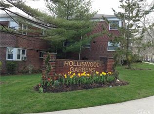 198-27 Dunton Ave, Holliswood, NY 11423