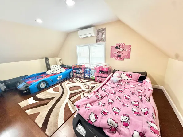 69 Humphrey Avenue image 22 of 41