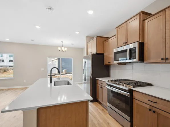 13639 Busch Ln, Rogers, MN 55374