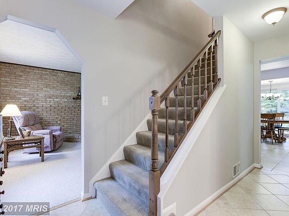 Center Hall Entry. 12" Ceramic Tile Floor