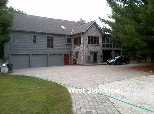 N92W31240 Hoff Rd, Hartland, WI 53029