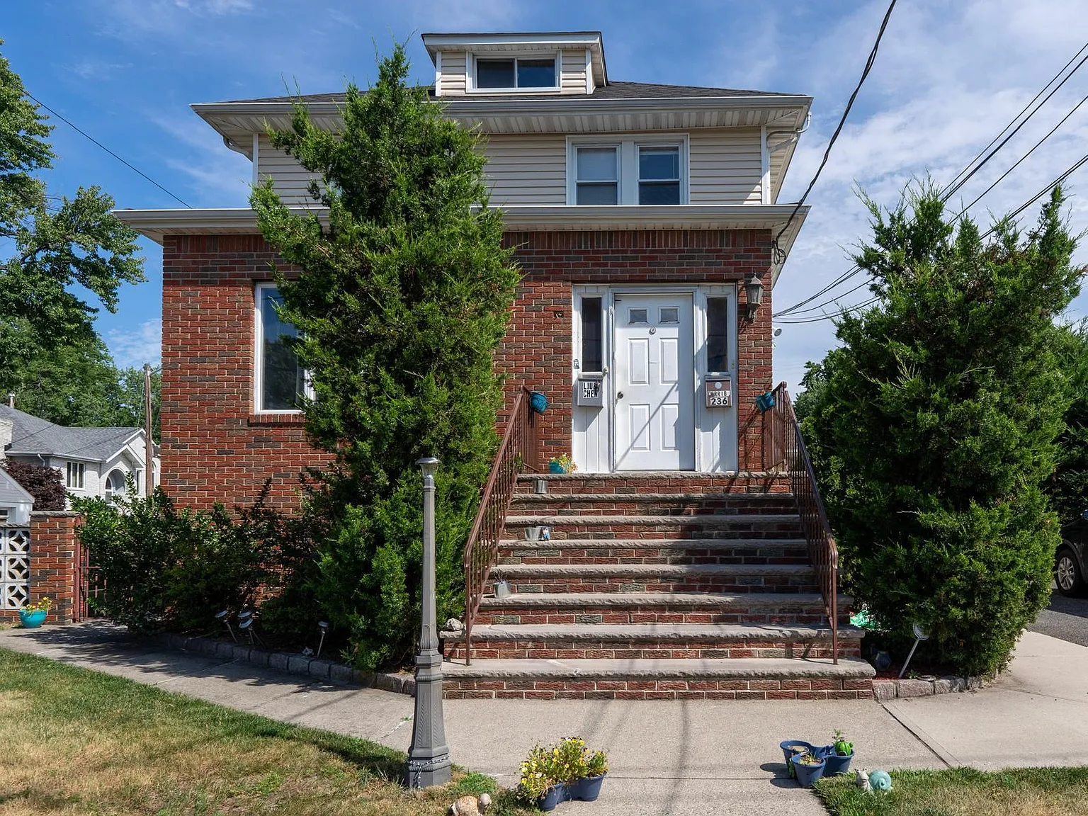 3 bed, 3.0 bath, $4,200 — Photo 2