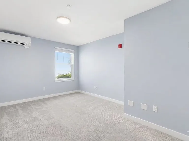 34 Mill Commons Dr #114 — Photo 9