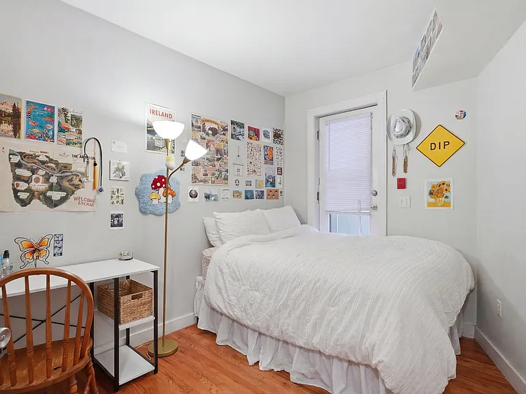 22 Symphony Rd #1 — Photo 4