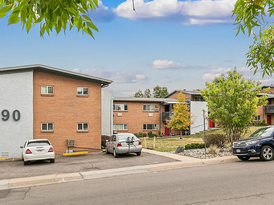Welcome to this charming residential community, offering comfort and convenience in a serene setting.
