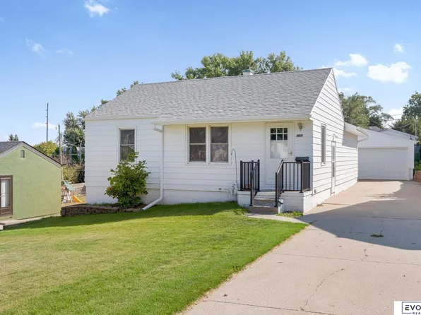 3621 Hascall St, Omaha, NE 68105