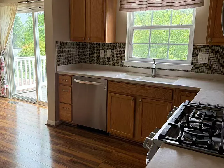 7726 Heathers Ln — Photo 21