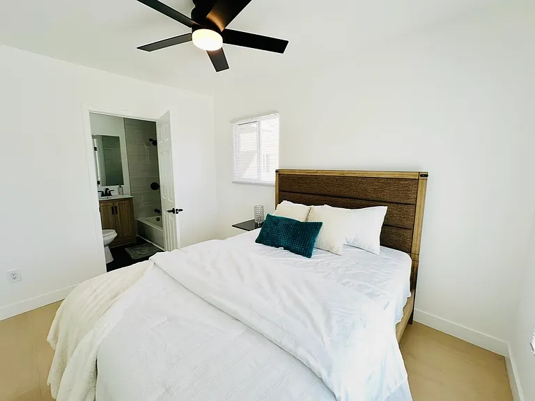 2669 Clyde Ave — Photo 7