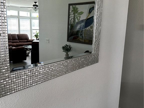 4th image of 32 Paradise Lake Dr