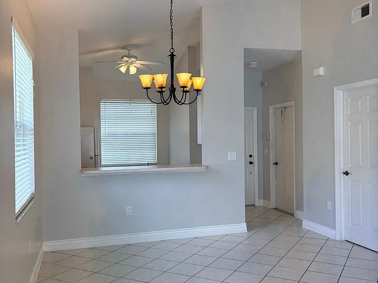 3636 Pine Oak Cir #108 — Photo 9