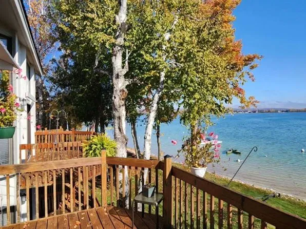 3400 Lakeside Dr S APT 7, Petoskey, MI 49770