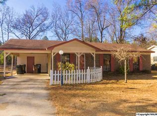 1021 Bedford Dr SW, Decatur, AL 35601