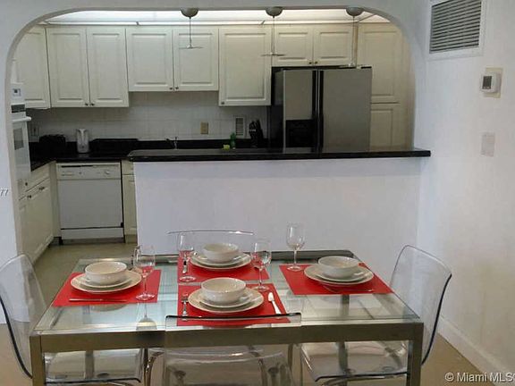 5th image of 3901 S Ocean Dr APT 15S