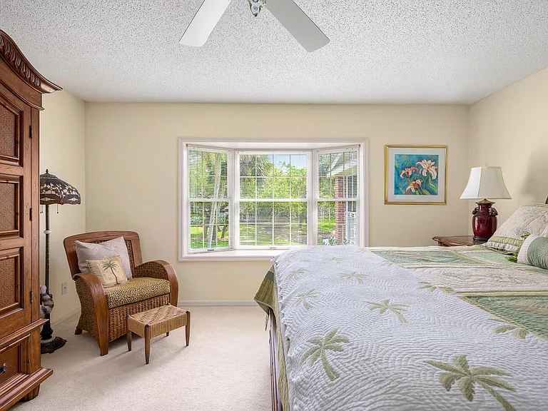 101 W Park Shores Cir #2 — Photo 24