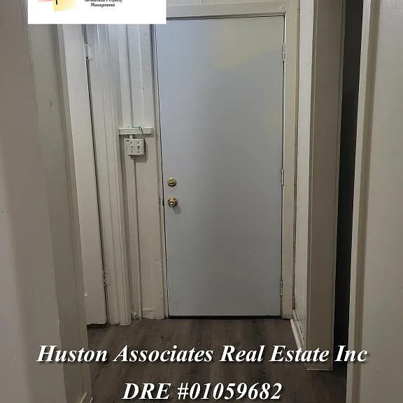 244 N Pilgrim St — Photo 2