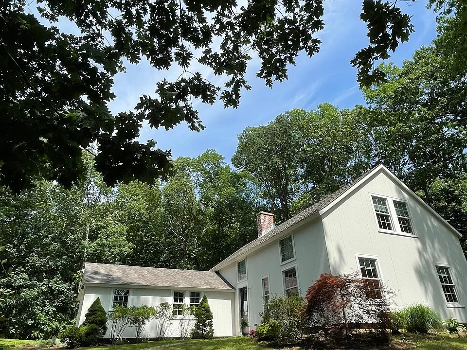 120 Laurel Crest Rd