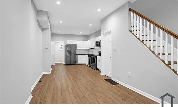 2234 W Fayette St — Photo 17