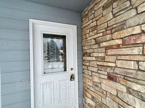 2nd image of 304 61st Ave