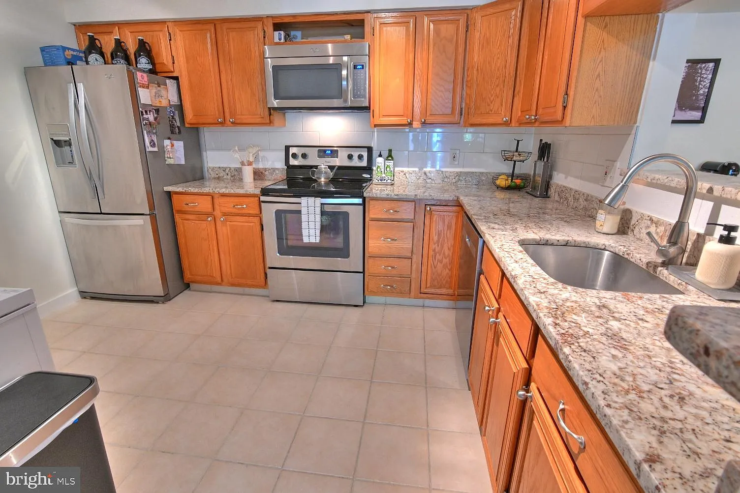 2 bed, 2.0 bath, 1255 sqft, $2,750 — Photo 2
