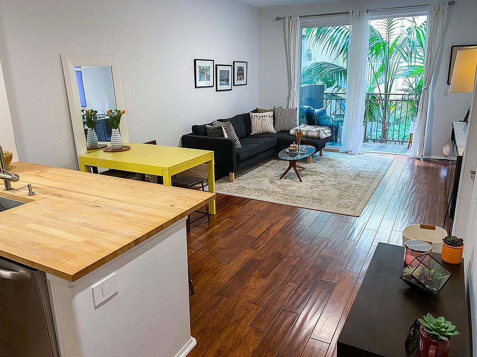 Living Room through to balcony