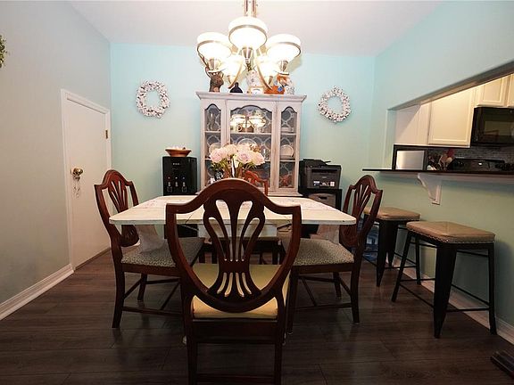 4th image of 5463 River Rock Rd