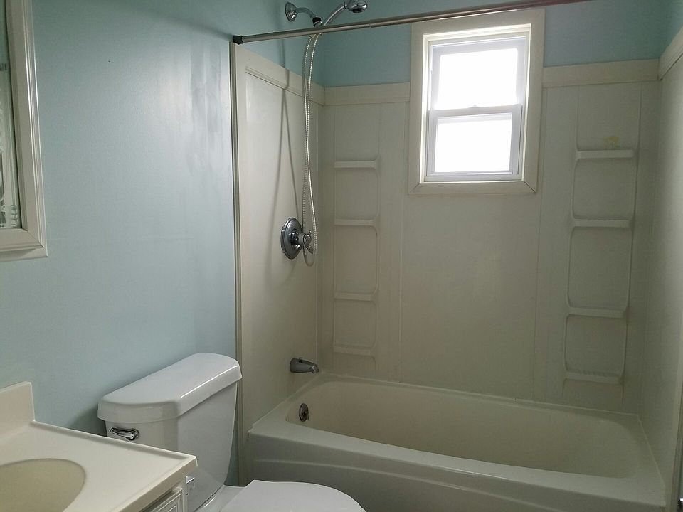 1st image of 1470 E Granet Ave