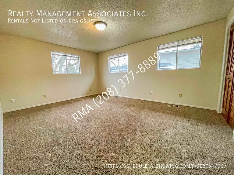 4820 N Wedge St — Photo 17