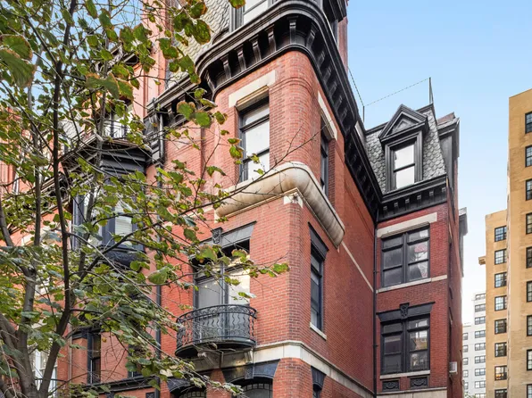 146 East 89th Street image 1 of 11