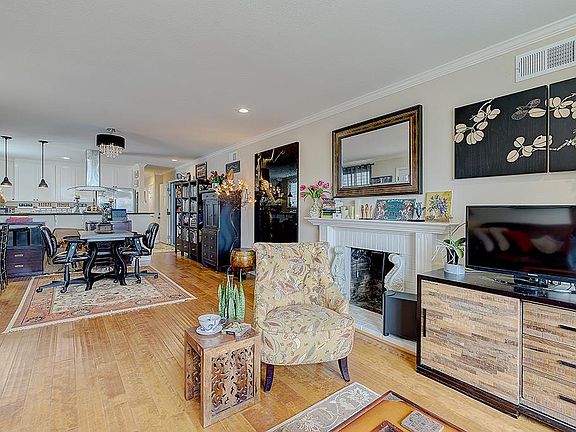 4th image of 78 Oceanside Dr