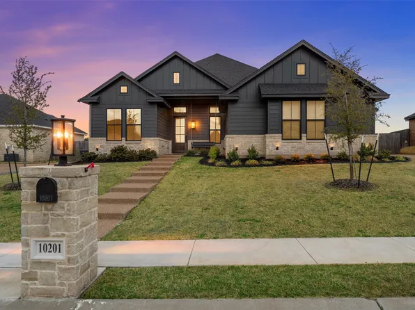 10201 Castleberry Ln, Waco, TX 76712