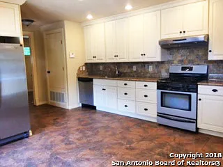 2 bed, 1.5 bath, 1000 sqft, $2,000 — Photo 4