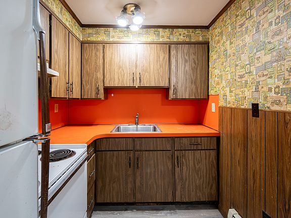 4th image of 7 105th St #11255831